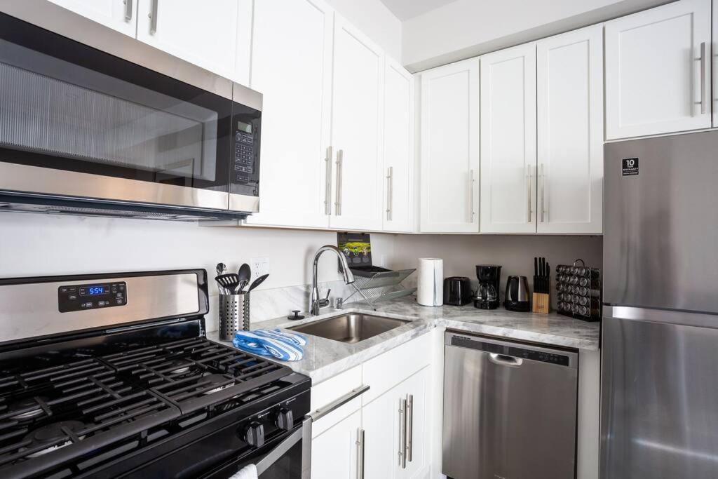 Luxurious Furnished Studio W Full Kitchen In Sd 샌디에이고 외부 사진